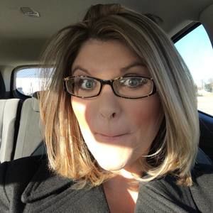 Meet your Posher, Kelli